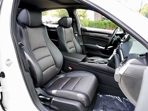 Used 2020 Honda Accord Sport image 12