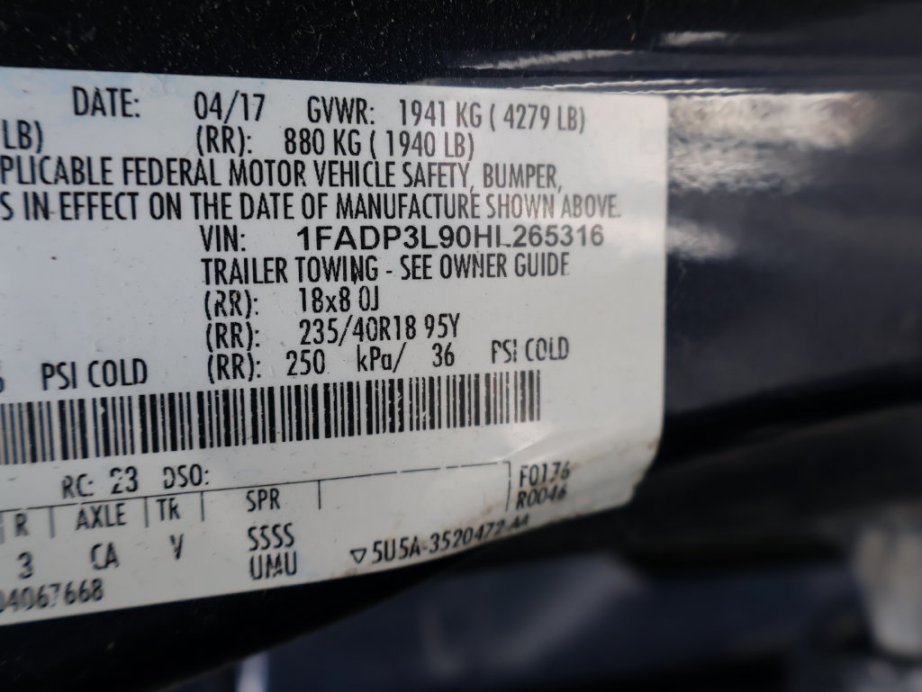 Used 2017 Ford Focus ST FWD image 13
