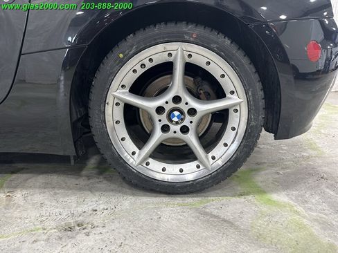 Used 2006 BMW Z4 3.0si image 16