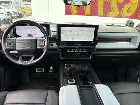 Used 2024 GMC Hummer EV 2X w/ LPO, Illumination Package AWD/4WD image 19