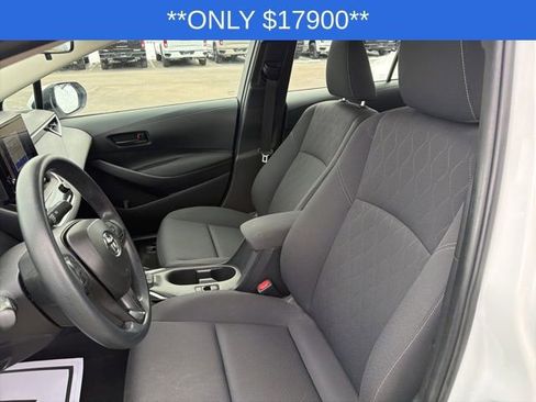 Used 2024 Toyota Corolla LE image 18