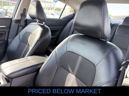 Used 2024 Nissan Altima 2.5 SR FWD image 11