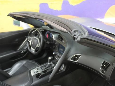 Used 2017 Chevrolet Corvette Stingray Convertible w/ 3LT Preferred Equipment Group RWD image 11