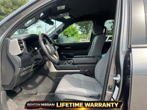 Used 2025 Toyota Tundra SR5 AWD/4WD image 10