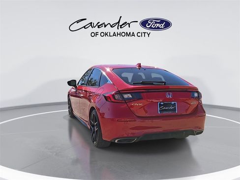 Used 2024 Honda Civic Sport Touring image 7