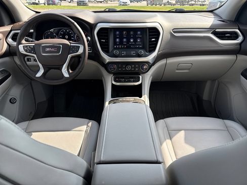 Certified 2023 GMC Acadia SLT w/ Technology Package AWD/4WD image 20