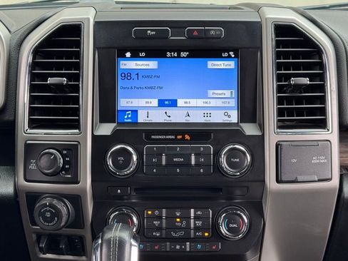 Used 2018 Ford F150 Lariat image 15