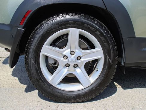 Used 2021 Land Rover Defender 110 SE image 43