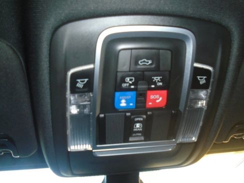 Used 2021 RAM 3500 Laramie w/ Night Edition image 78