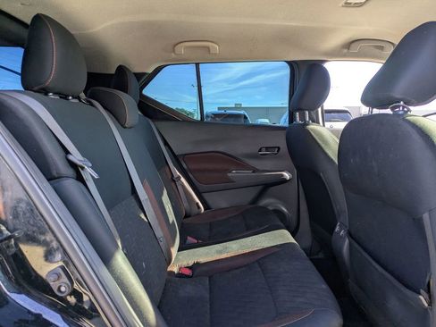 Used 2022 Nissan Kicks SR w/ Interior Electronics Package image 30