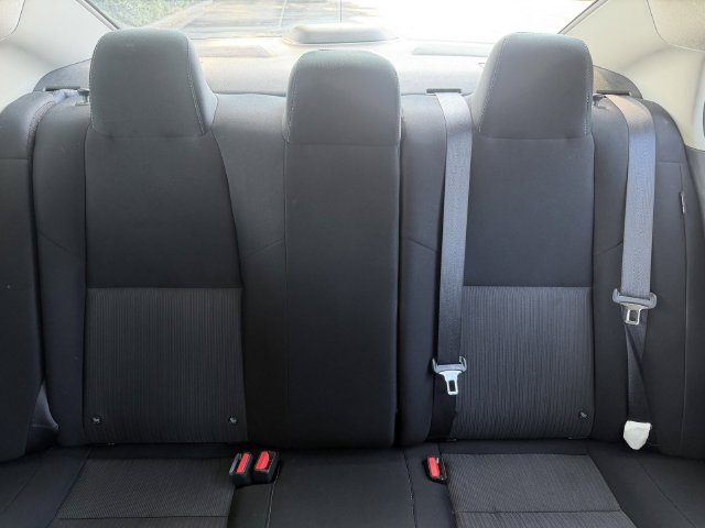 Used 2025 Nissan Sentra SV FWD image 33