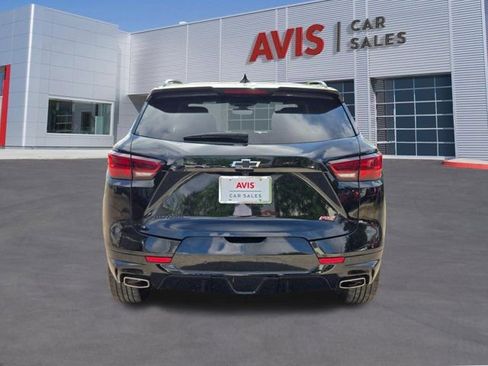 Used 2025 Chevrolet Blazer RS FWD image 9
