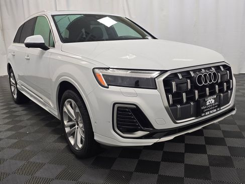 Used 2025 Audi Q7 3.0T Premium Plus image 8