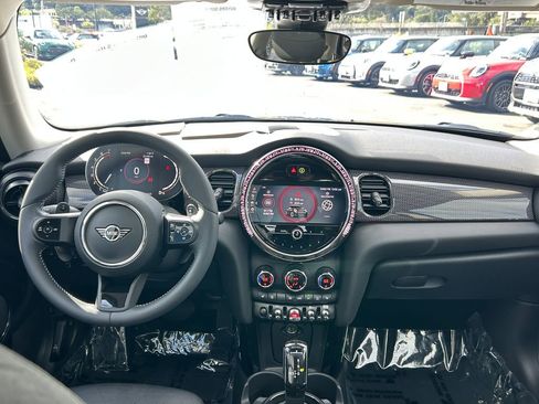 Used 2023 MINI Cooper S w/ Signature Upholstery Package image 32