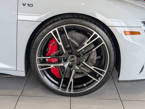Used 2023 Audi R8 V10 performance image 8