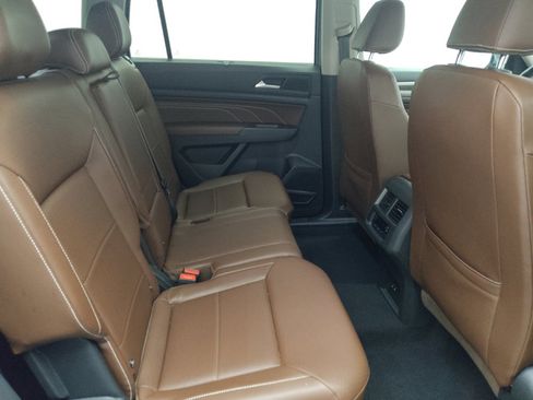 Used 2021 Volkswagen Atlas SE FWD image 19