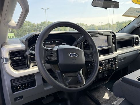 Certified 2025 Ford F250 XL w/ XL Off-Road Package AWD/4WD image 12