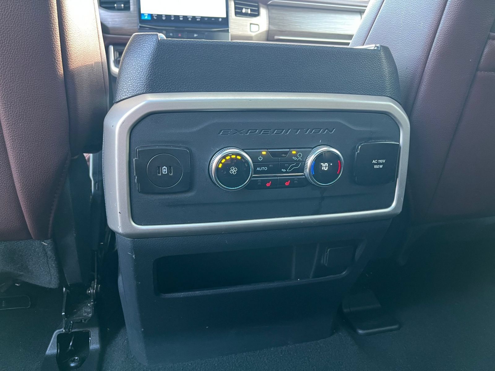 Used 2024 Ford Expedition Limited AWD/4WD image 26