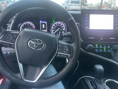 Used 2021 Toyota Camry LE image 24