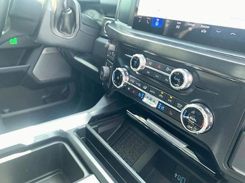 New 2025 Ford F450 Lariat image 16