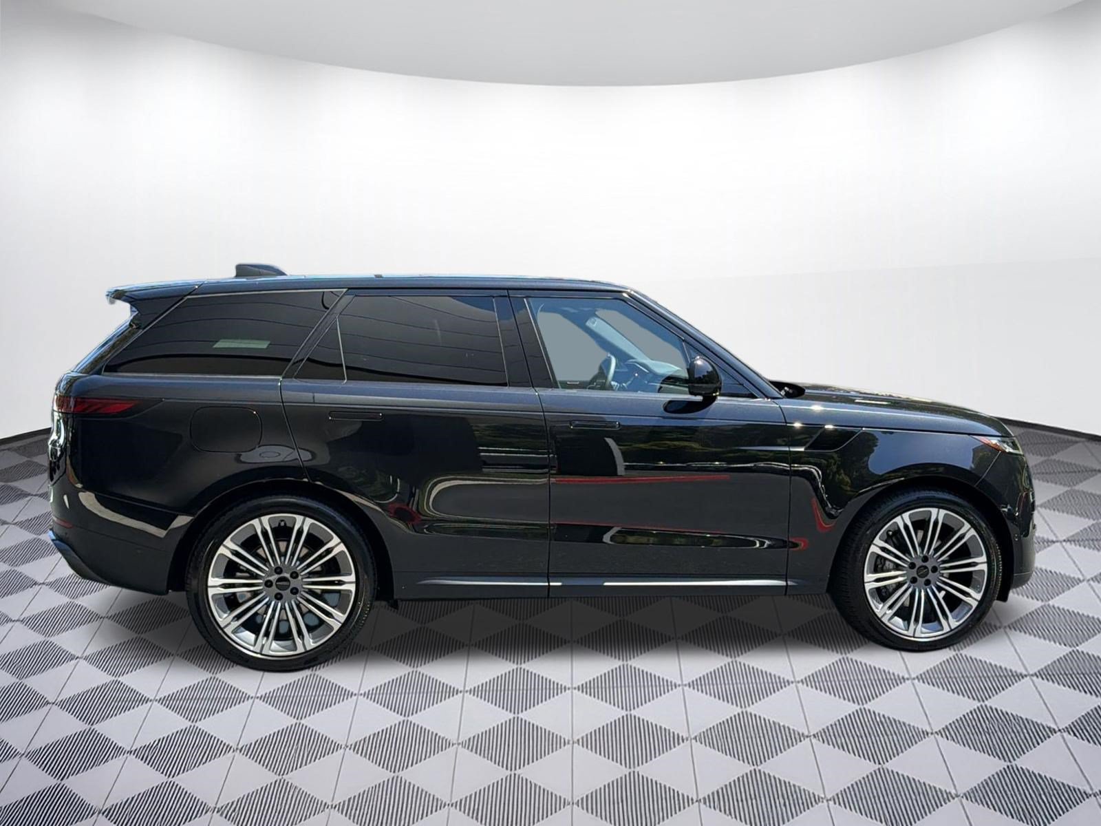 New 2026 Land Rover Range Rover Sport SE AWD/4WD image 9