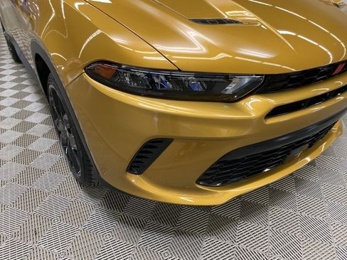 Used 2024 Dodge Hornet GT image 3