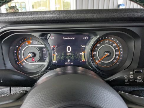 Used 2025 Jeep Wrangler Unlimited Sport AWD/4WD image 21