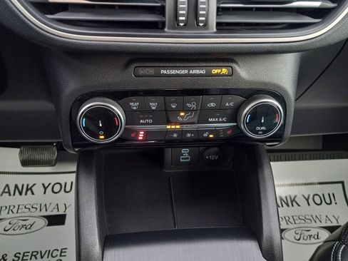 Used 2022 Ford Escape SEL image 23