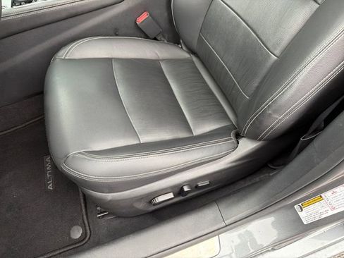 Used 2022 Nissan Altima 2.5 SL FWD image 19