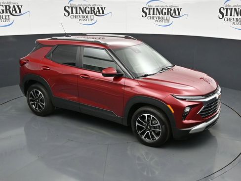 Used 2025 Chevrolet TrailBlazer LT w/ Convenience Package image 9