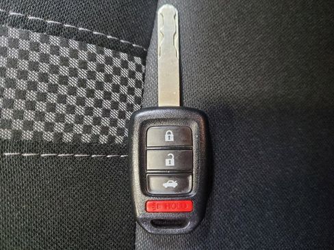 Used 2019 Honda Civic LX image 32