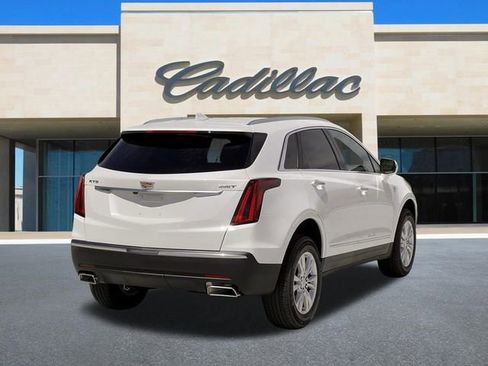 New 2026 Cadillac XT5 Luxury image 3