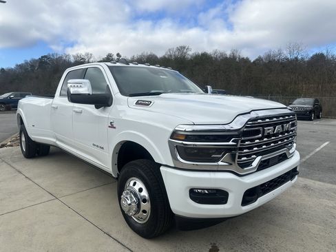 New 2026 RAM 3500 Longhorn image 5