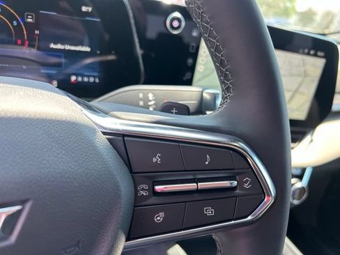 New 2026 Chevrolet Equinox LT w/ Convenience Package II FWD image 19