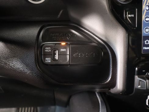 Used 2024 RAM 2500 Laramie w/ Night Edition image 9