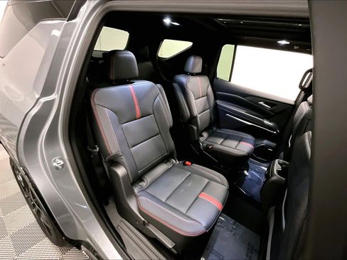 Used 2026 Chevrolet Traverse RS AWD/4WD image 26