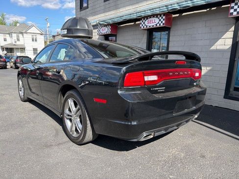 Used 2013 Dodge Charger R/T image 3