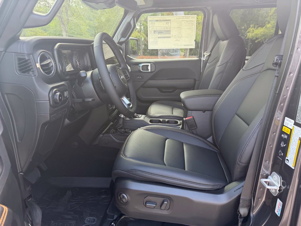 New 2027 Jeep Wrangler Unlimited Sahara AWD/4WD image 9