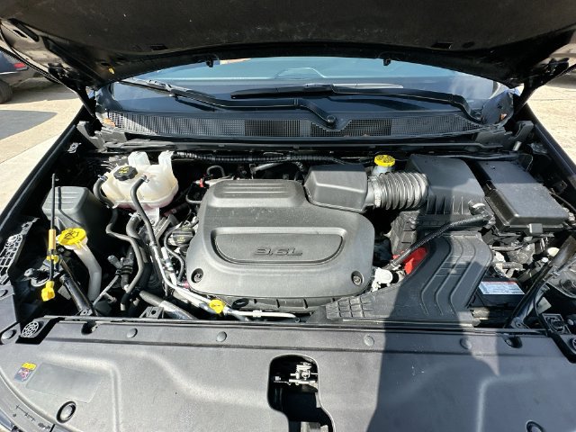 Used 2024 Chrysler Pacifica Pinnacle AWD/4WD image 40