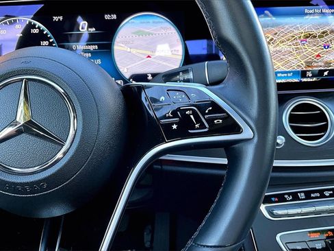 Used 2022 Mercedes-Benz E 350 Sedan image 12