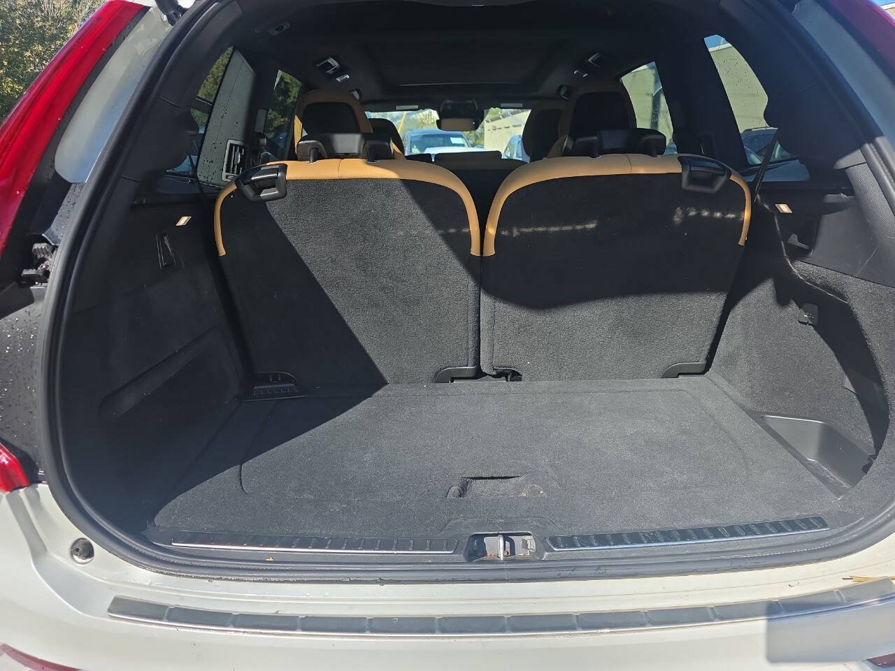 Used 2017 Volvo XC90 T6 Momentum w/ Vision Package AWD/4WD image 14