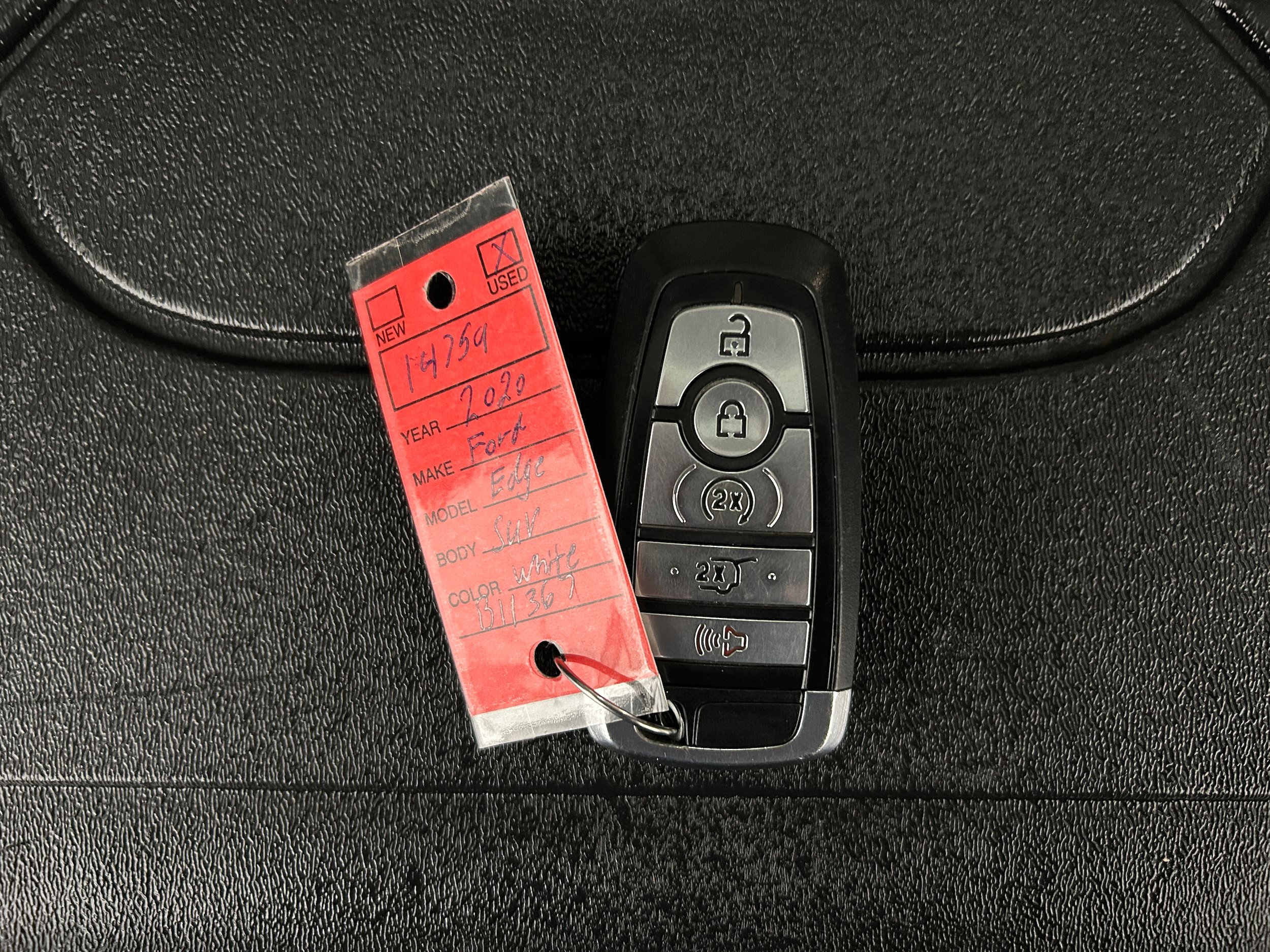 Used 2020 Ford Edge Titanium AWD/4WD image 40