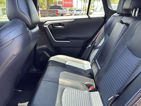 Used 2025 Toyota RAV4 XSE w/ Advanced Technology Package AWD/4WD image 30