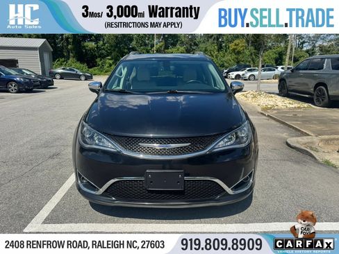 Used 2020 Chrysler Pacifica Limited FWD image 8