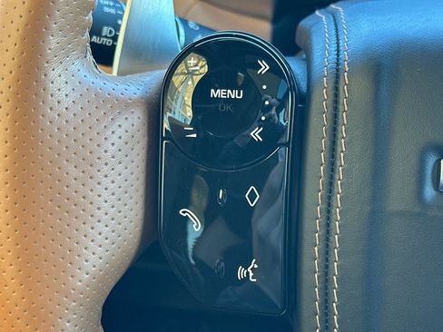 Used 2022 Land Rover Range Rover Sport SVR image 30