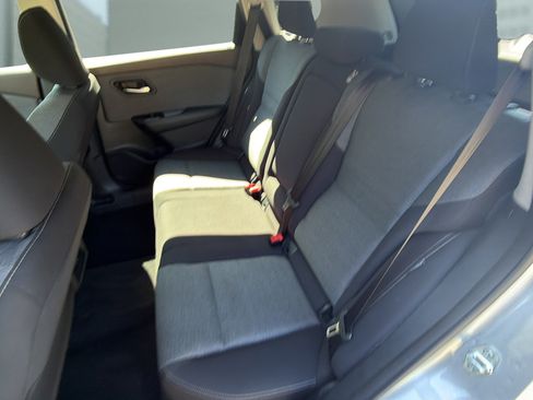 Used 2023 Nissan Rogue SV AWD/4WD image 12