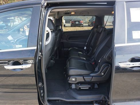 Used 2023 Honda Odyssey Touring image 16