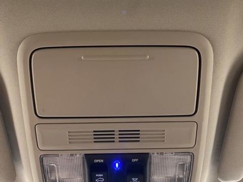 Certified 2025 Honda Odyssey EX-L image 14