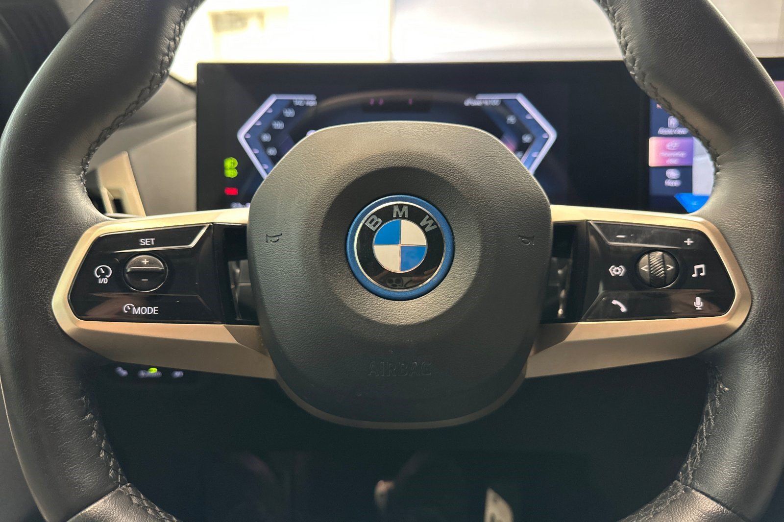 Certified 2024 BMW iX xDrive50 w/ Sport Package AWD/4WD image 10