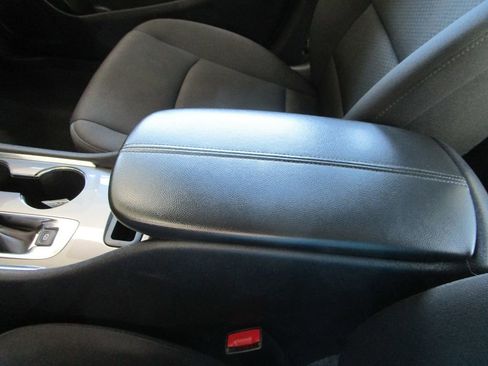 Used 2024 Chevrolet Malibu LT FWD image 33